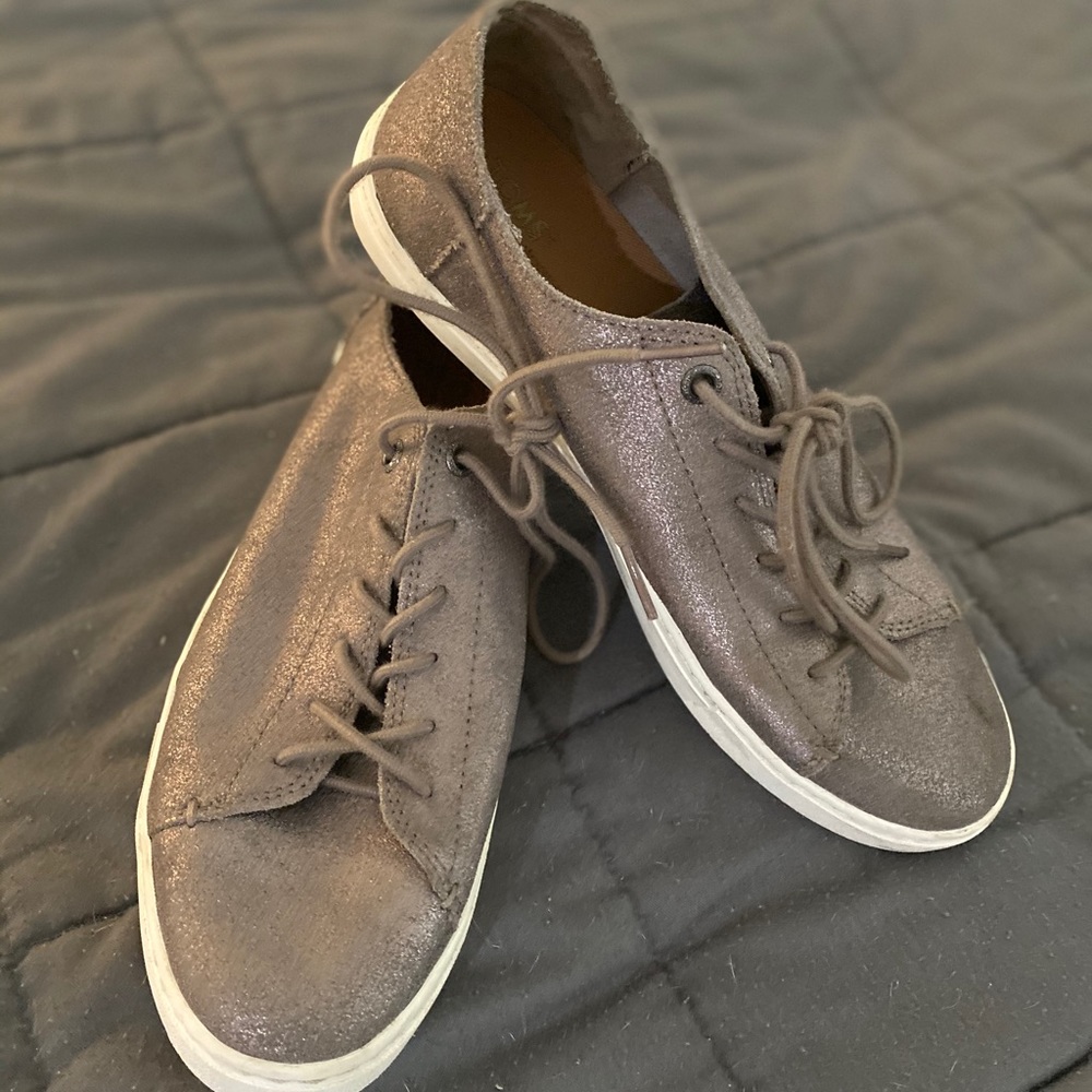 Metallic TOMS sneakers